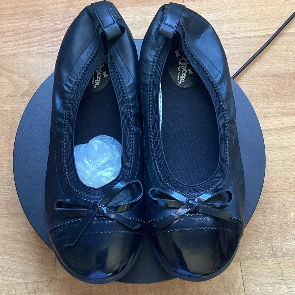 Self Esteem footwear Black Flats with Bow Detail size 3
